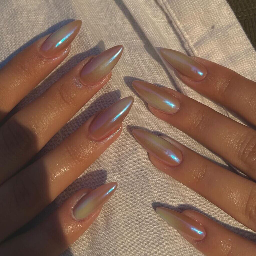 Abstract nails for spring 2024